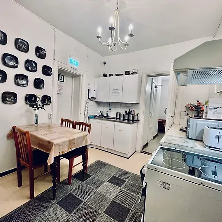 Hotelli Kongressikoti 2*